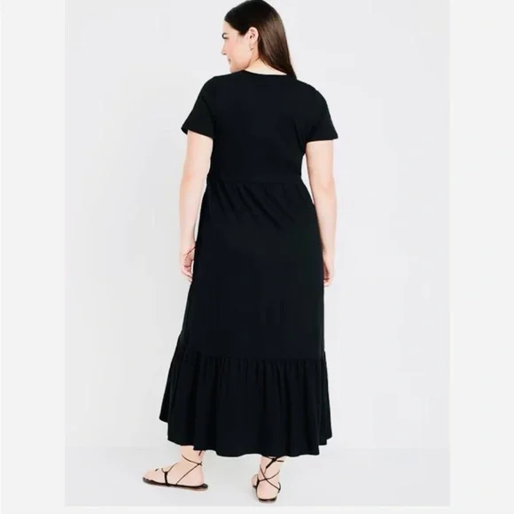 NWT Old Navy Tiered Black Dress with pockets- super cute!  Never been worn. - Picture 2 of 7